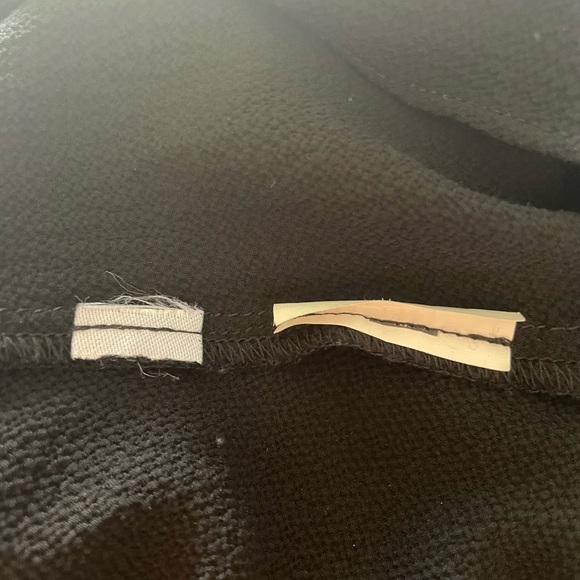 H by Halston Black Asymmetrical V-Neck Blouse sz S - Picture 4 of 5